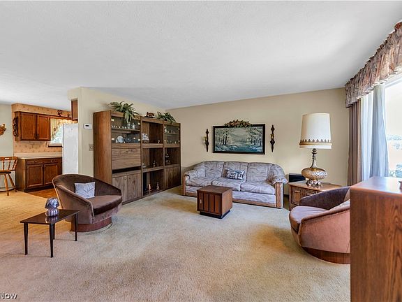 4th image of 34739 Highland Dr