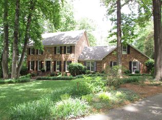 2405 Cross Country Rd, Charlotte, NC 28270