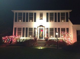 9 Woodsview Dr, Elmira, NY 14903
