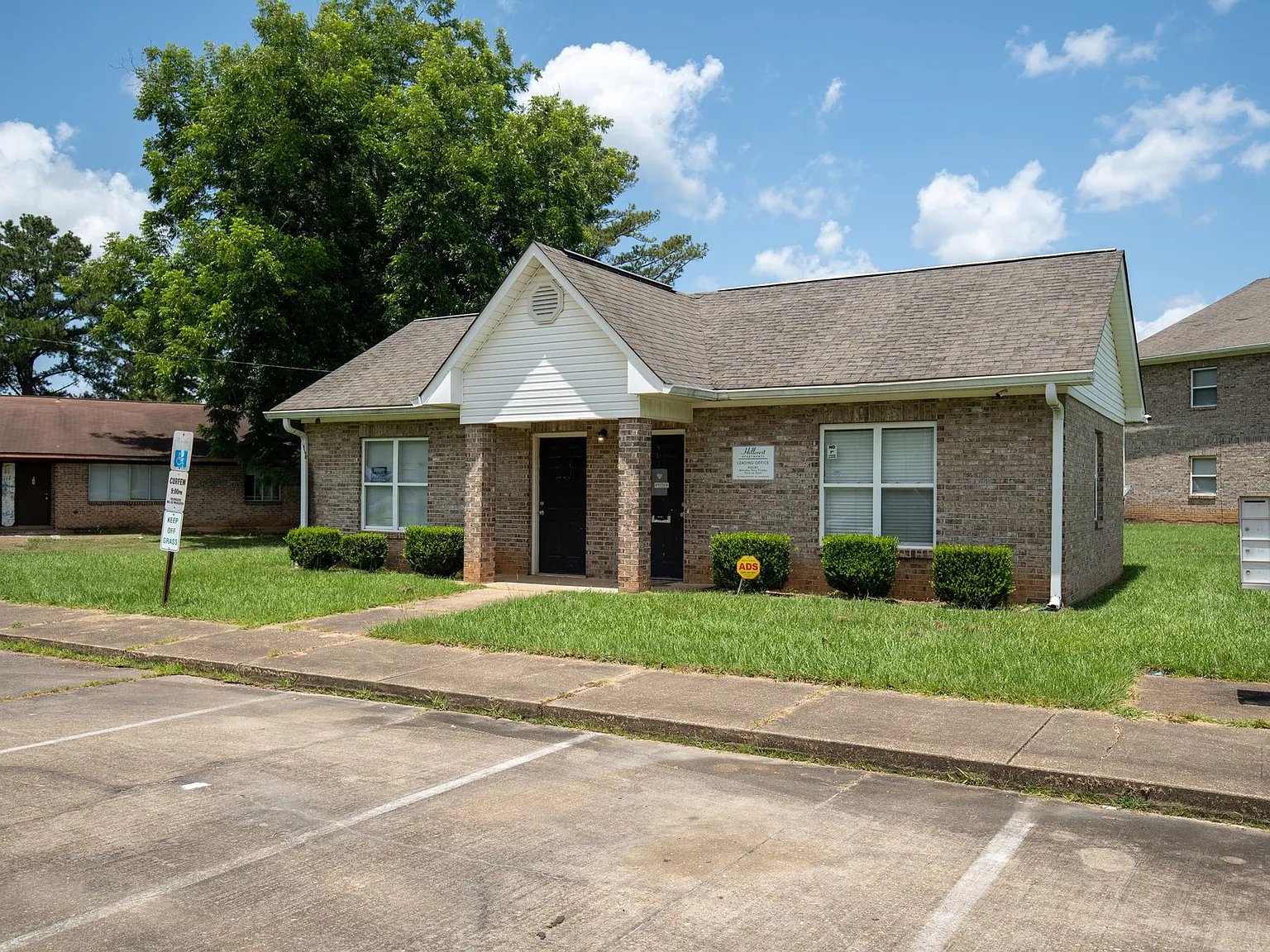 Hillcrest Estates — Photo 3