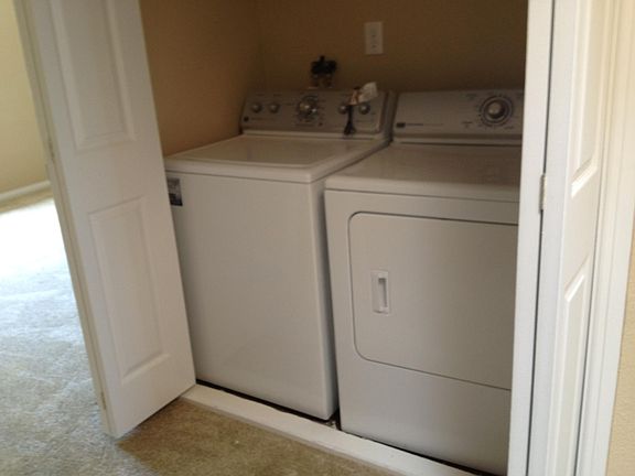 4th image of 4268 Montalvo St