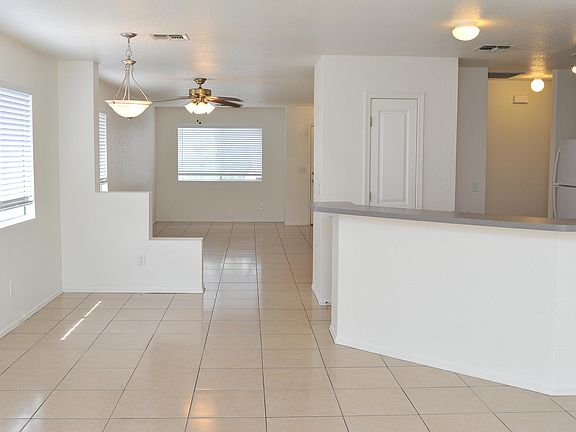4th image of 2451 S Saint Pablo Dr