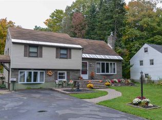 49 Woodside Dr, Glenville, NY 12302