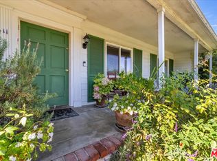 4157 Woodcliff Rd, Sherman Oaks, CA 91403