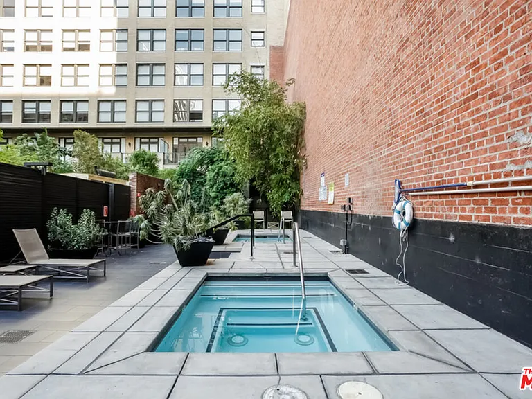 460 S Spring St #608 — Photo 29