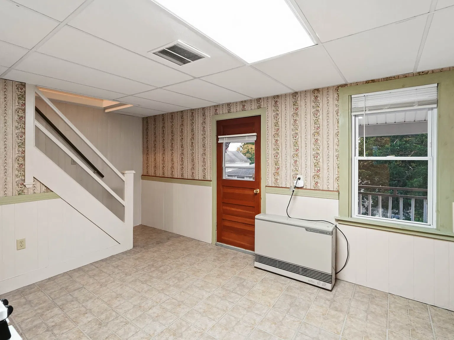 2 bed, $1,600 — Photo 3