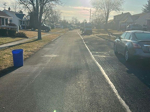 4th image of 3812 Dresher Rd