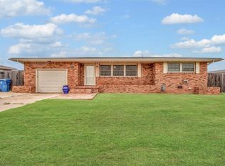 813 S Magnolia Ave, Cordell, OK 73632