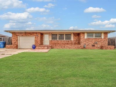 813 S Magnolia Ave, Cordell, OK, 73632