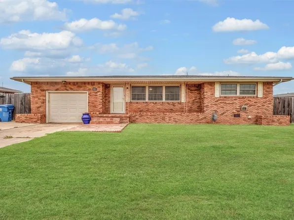 813 S Magnolia Ave, Cordell, OK 73632