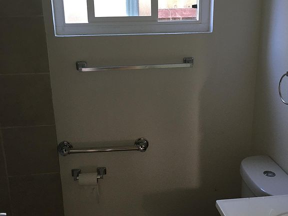 2nd image of 1868 21st St