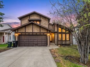 4340 33rd St NW, Edmonton, AB T6T 1B7