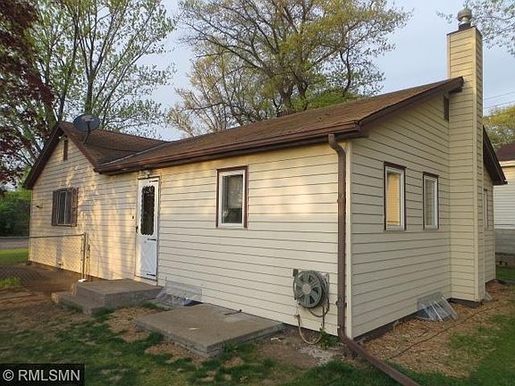 5th image of 2094 Larpenteur Ave E