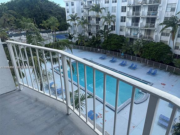4th image of 488 NW 165th Street Rd APT B610