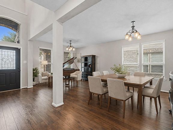 5th image of 6014 Rivergrove Bend Dr
