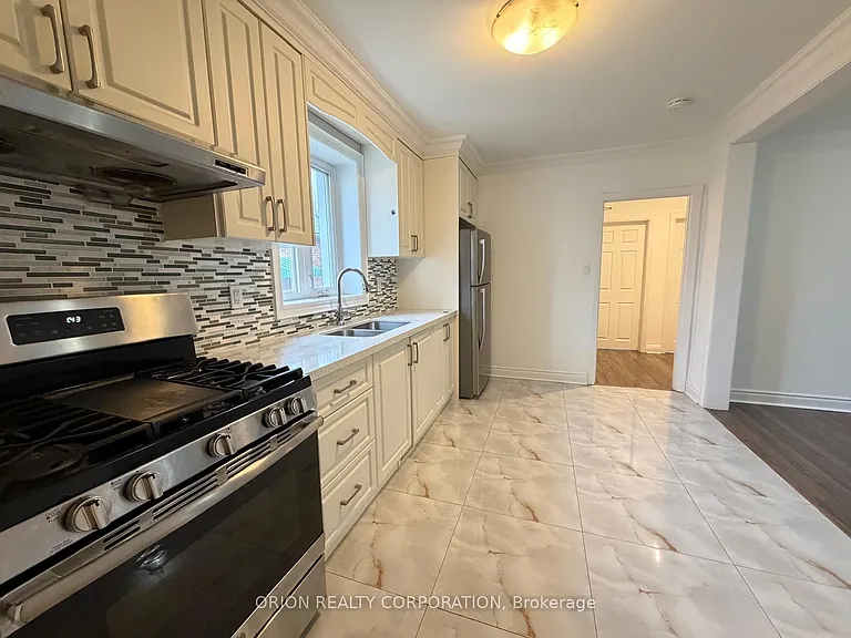 266 Viewmount Ave — Photo 5