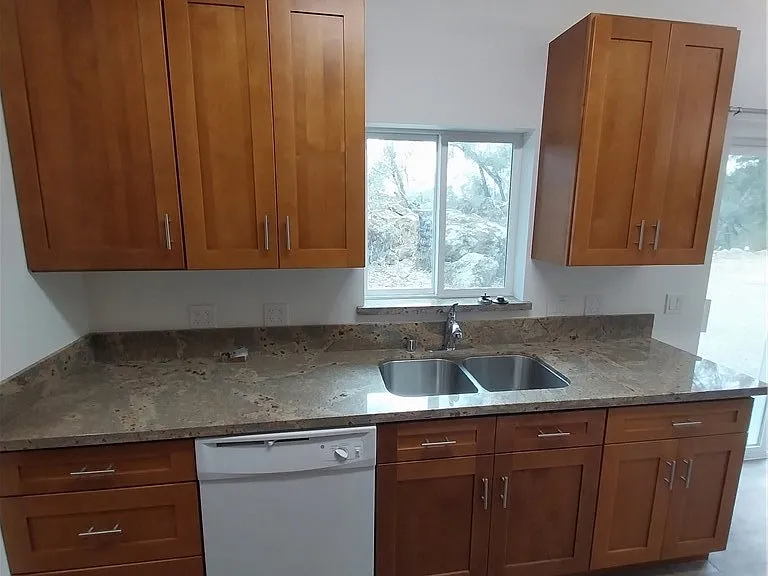 5515 Carleton Rd — Photo 5