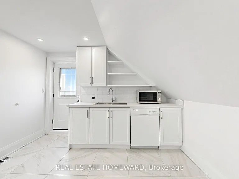 124 Kendal Ave #3 — Photo 12