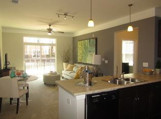 180 Town Square Cir UNIT 202, Mooresville, NC 28117