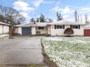 386 NE Harvest Dr, Oak Harbor, WA 98277