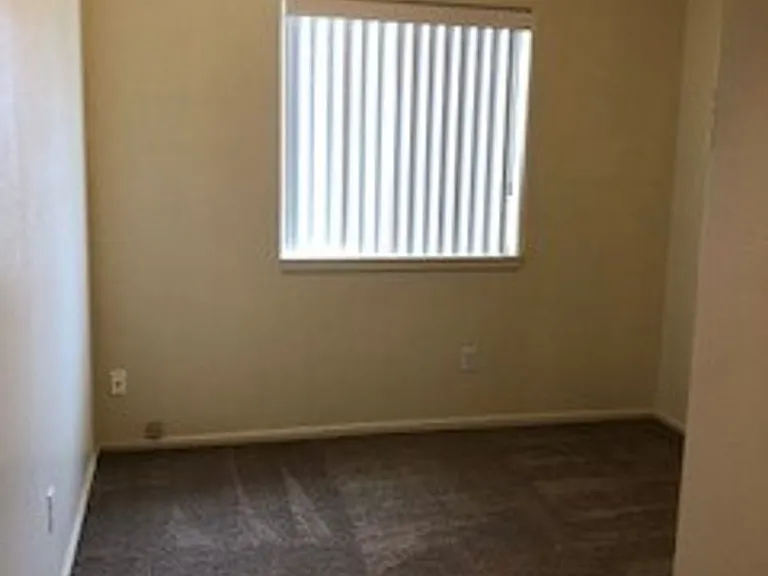 2609 S Cloverleaf Loop #2609 — Photo 11