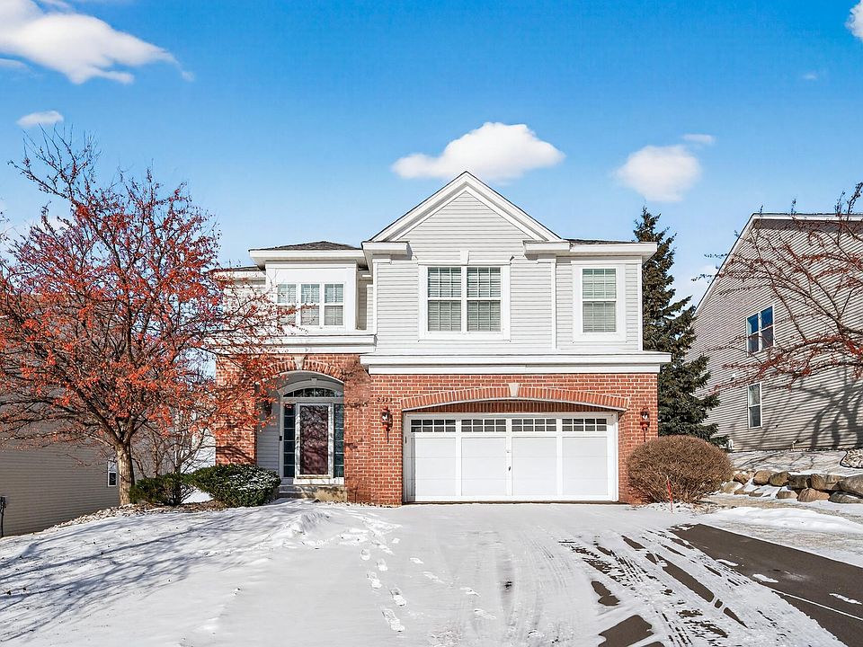 1st image of 2313 Woodcrest Dr