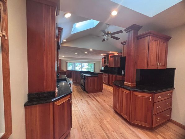 450 Bauman Rd