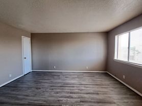 85 Darlene Road SE, B
