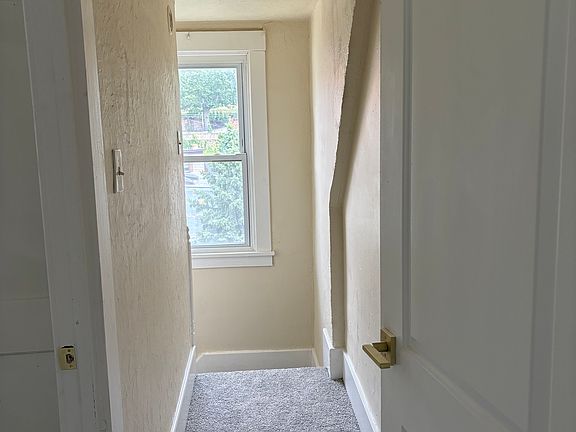 5th image of 2515 S 18th St APT 1