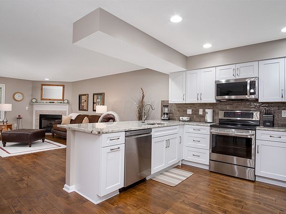 5th image of 569 Olentangy Woods Dr