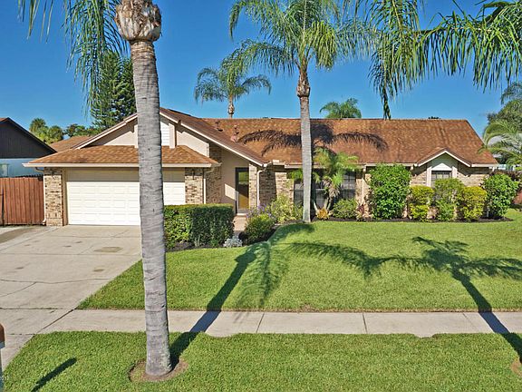 5th image of 2726 Majestic Ave