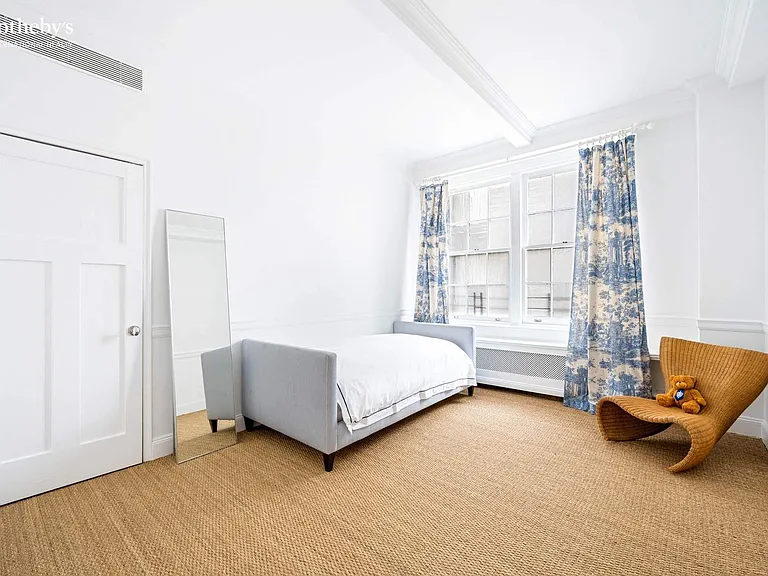 130 E 67th St #4EF — Photo 11