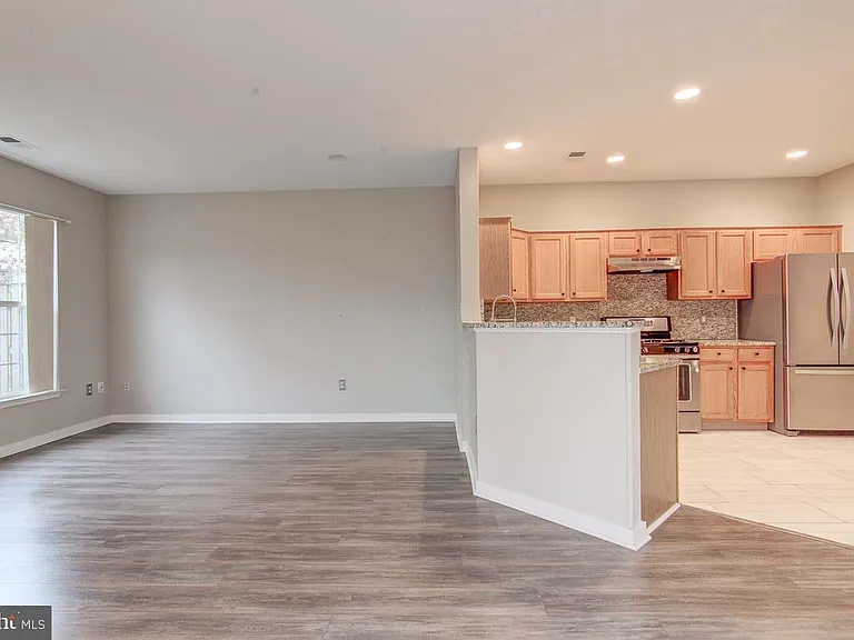 7700 Duneiden Ln — Photo 7