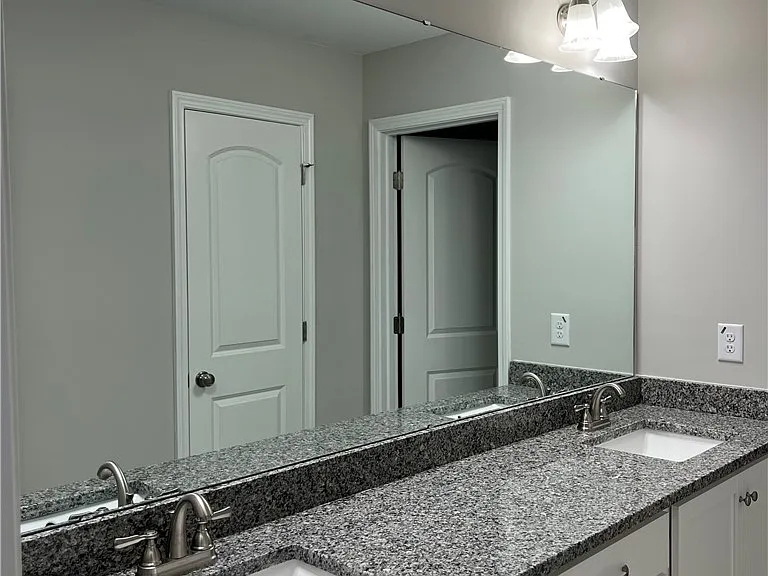 1219 Morgan St — Photo 15