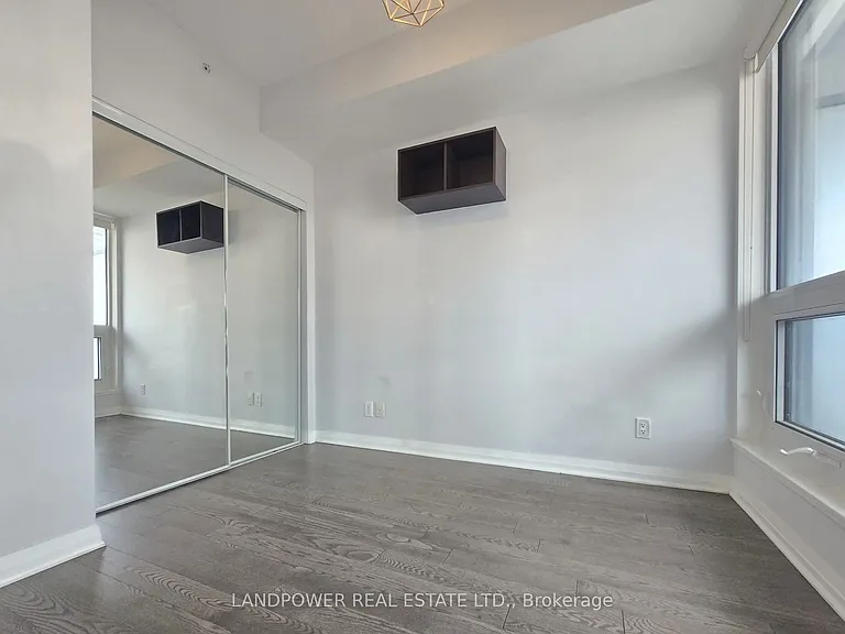 8 Mercer St #1405 — Photo 12