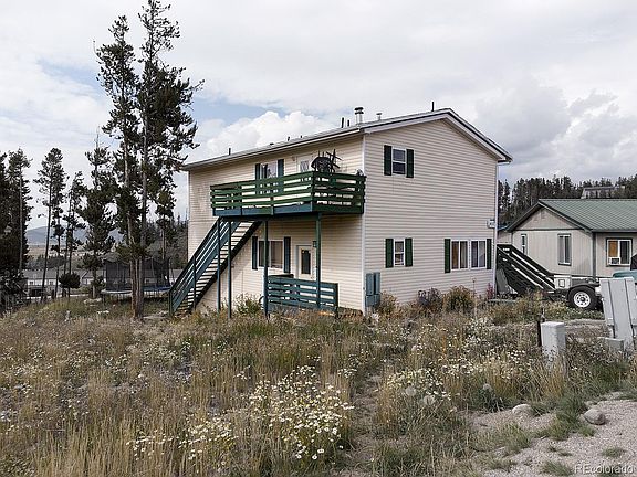 2nd image of 812 Wapiti Dr APT B