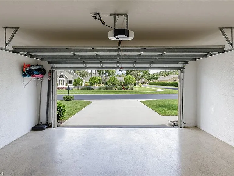 5502 Greenwood Cir #1 — Photo 20