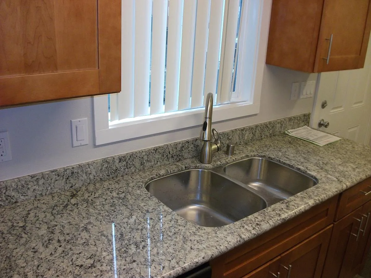 2 bed, 880 sqft, $1,995 — Photo 4