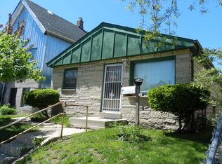 2345 S 16th St, Milwaukee, WI 53215