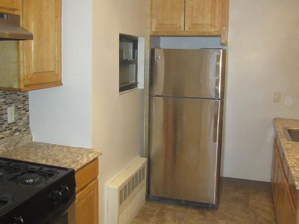 1st image of 141 W 128th St APT 2