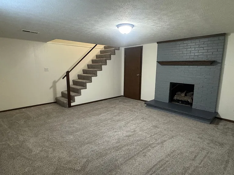 41 Campbell Dr — Photo 11
