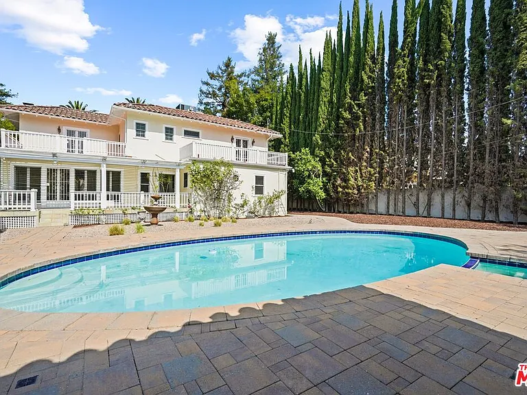 624 S Arden Blvd — Photo 33