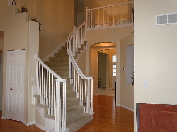 3rd image of 1362 Rosemary Dr