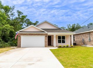 5989 Born Dr, Pensacola, FL 32504