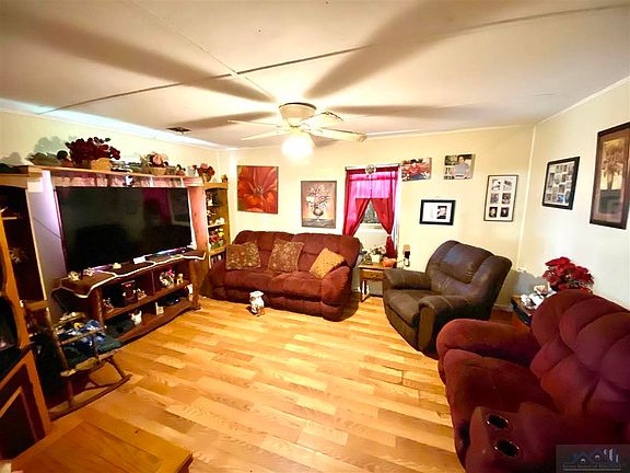 3rd image of 115 Chauvin St
