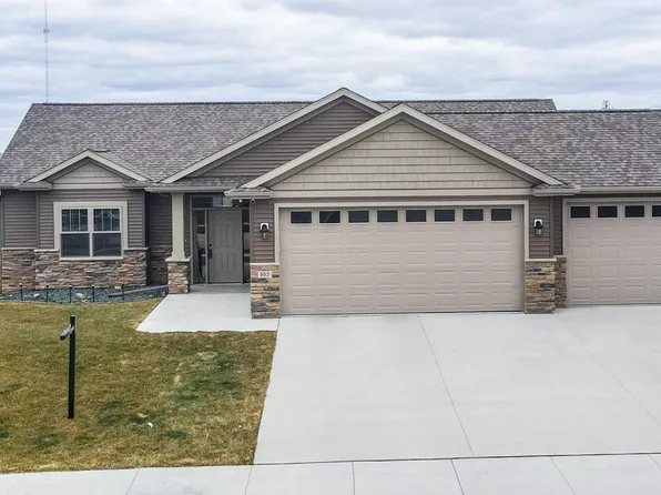 865 Towne Dr NE, Byron, MN 55920
