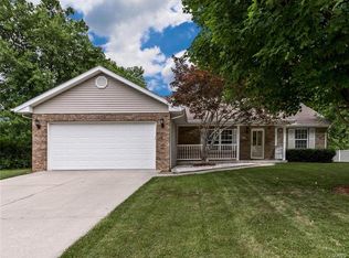 2312 Ellington Dr, Belleville, IL 62221