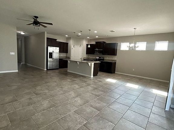 4th image of 108 Waterside Cir