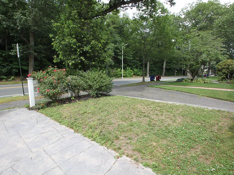 165 Lynn Fells Pkwy — Photo 47