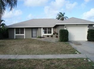 7181 Hyatt Ave, Lake Worth, FL 33462